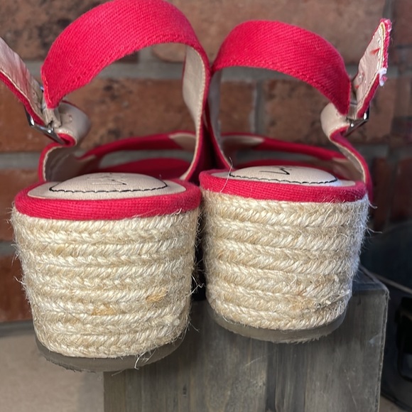 Life Stride women's red wedge sandals - size 10 - Picture 4 of 7